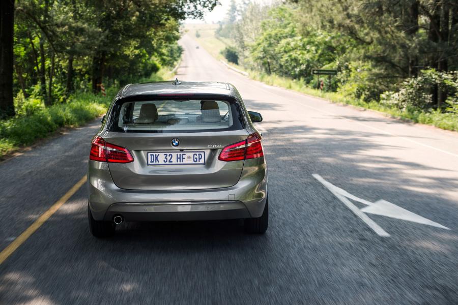  BMW 218i Active Tourer Luxury Line 2015 года  (ZA) (фото 10 из 30)